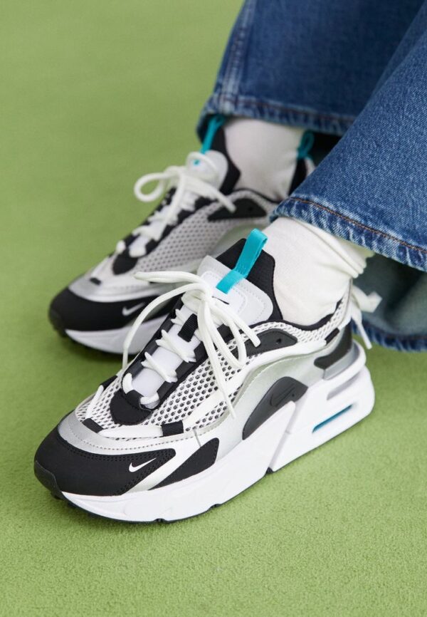 Nike Airmax Furyosa White black